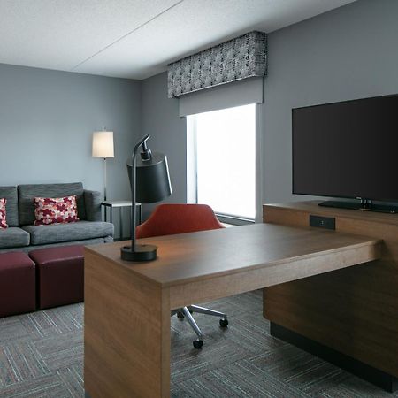 Hampton Inn Dubuque Exteriér fotografie