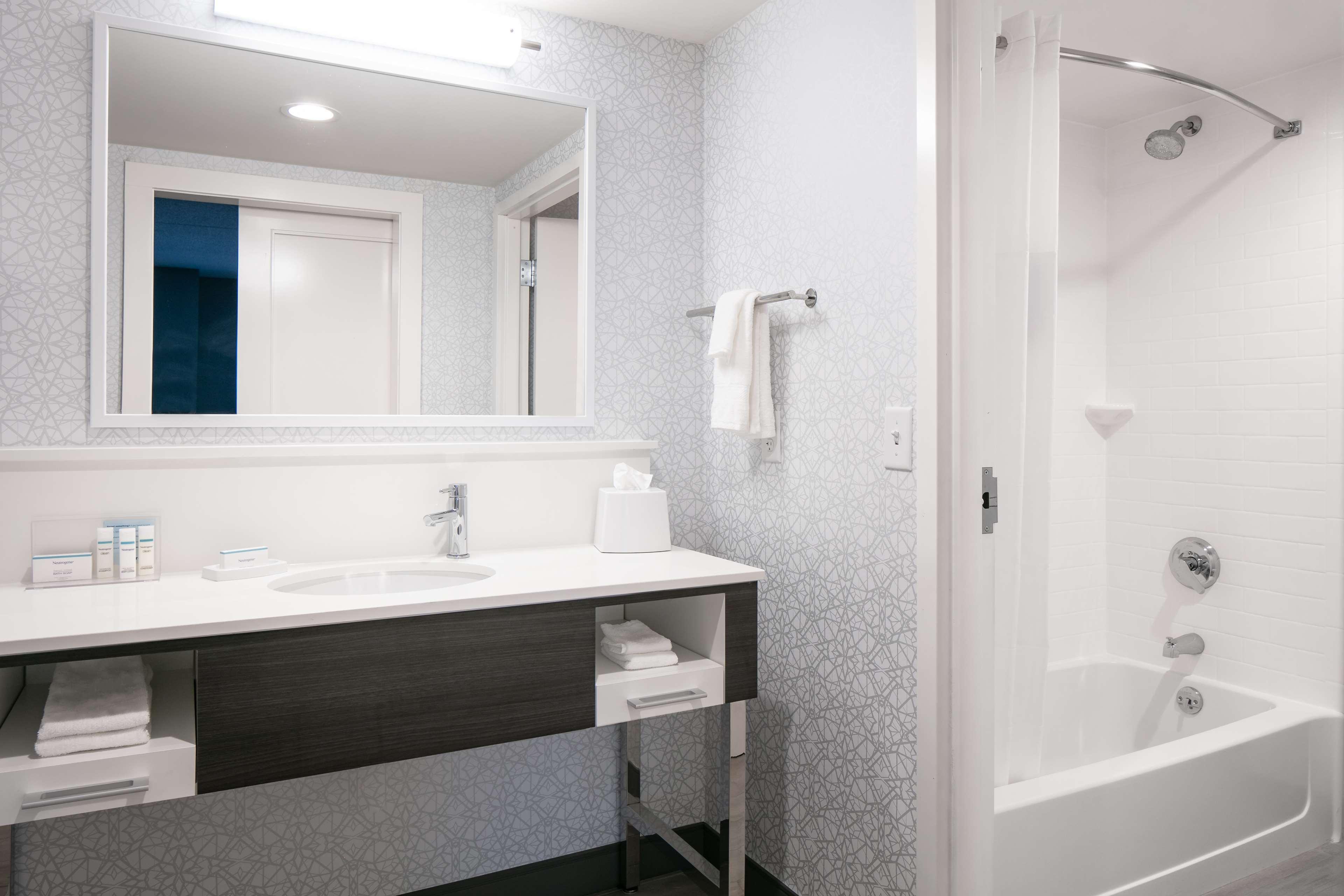 Hampton Inn Dubuque Exteriér fotografie