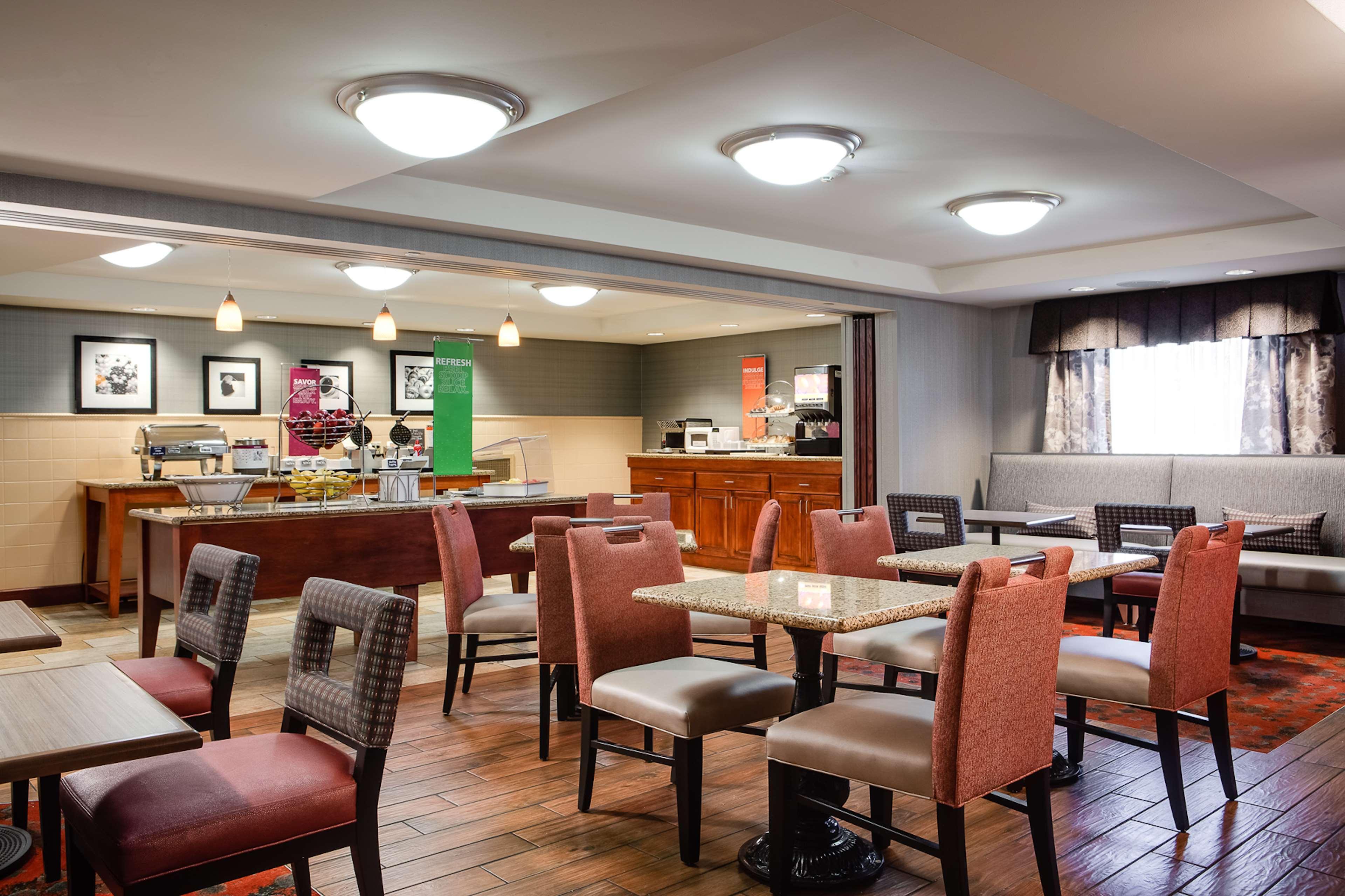 Hampton Inn Dubuque Exteriér fotografie
