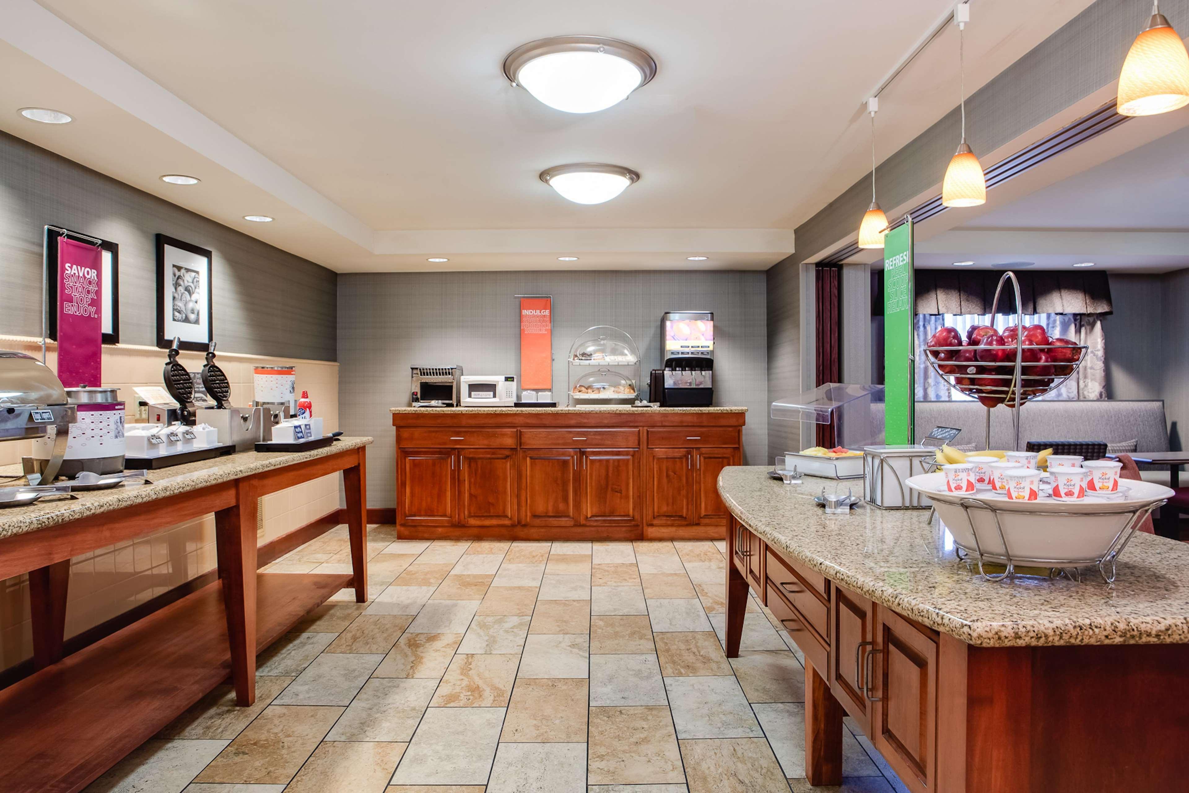 Hampton Inn Dubuque Exteriér fotografie